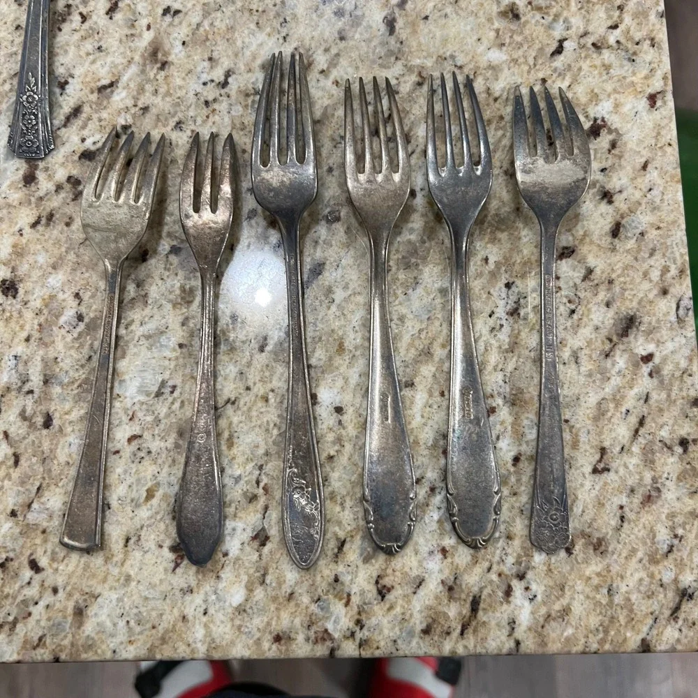 Wm. Rogers & Son mixed lot